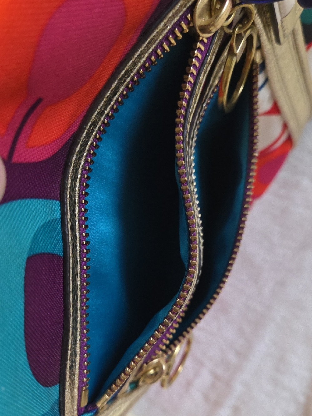 Coach Multicolor Signature Tote Bag with Gold Trim - Picture 3 of 7